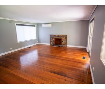 29 Kalinda Rd, Ringwood VIC 3134 - House For Rent | Domain - Photo 3