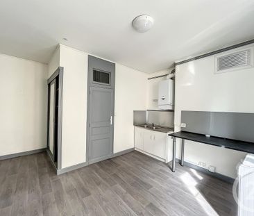Location Appartement 1 pièce 41m² RIOM 63200 - Photo 2