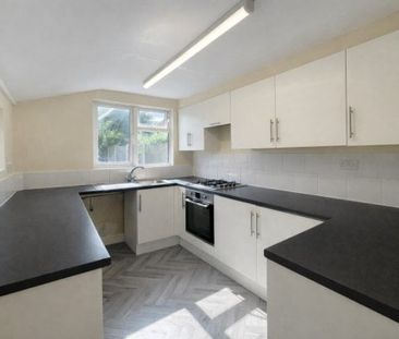 Norfolk Street, Boston, Property for rent - Photo 2