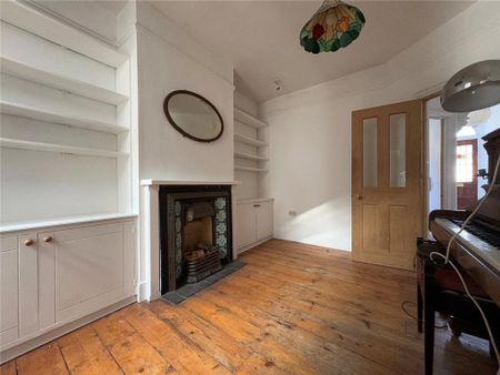 3 bedroom terraced house to rent - Photo 5