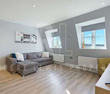 Stylish One-Bedroom Flat in Central – High Barnet EN5 5TT - Photo 3