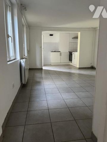 DOURGES - APPARTEMENT A LOUER - Photo 2