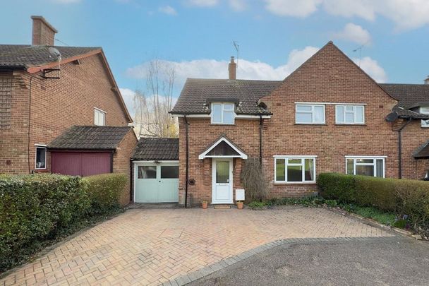 3 bedroom semi-detached house to rent - Photo 1