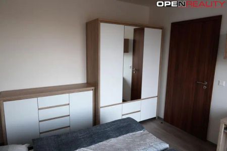 Pronájem nového velmi pěkného plně zařízeného bytu 2+kk, Brno, novostavba s parkovacím stáním - Photo 3