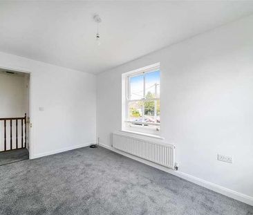 Long Close, Downton, SP5 - Photo 3