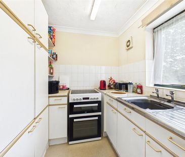 Burgess Place, Martlesham Heath, Ipswich, IP5 3QZ - Photo 4