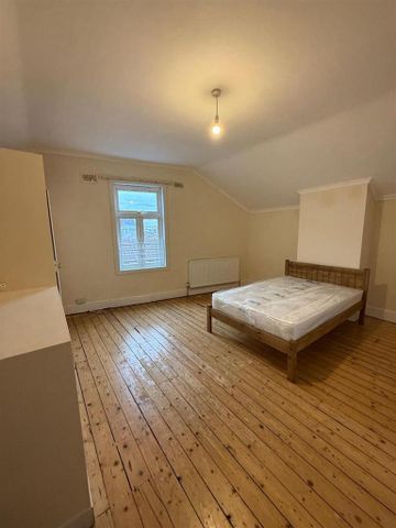 5 bedroom terraced house to rent - Photo 5