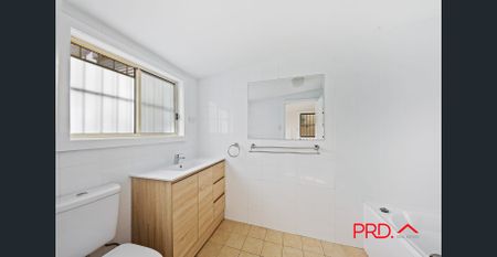 Charming 2 bedroom semi - Photo 3