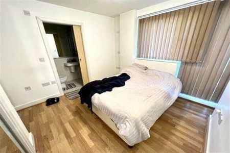 Kimber House, SO14 - Photo 3