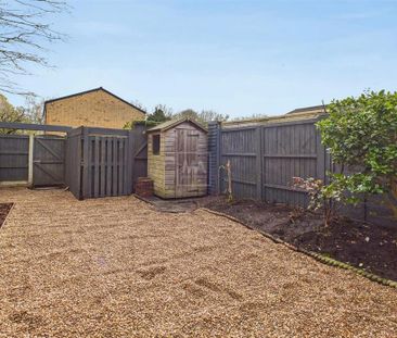 3 bedroom terraced house to rent - Photo 1