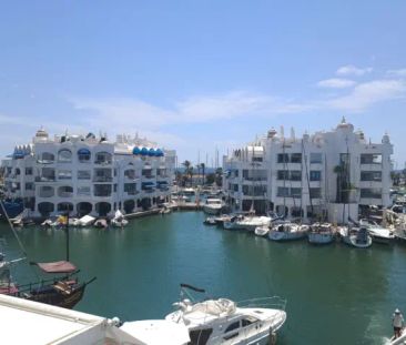 Apartamento en alquiler en Puerto Marina - Foto 1