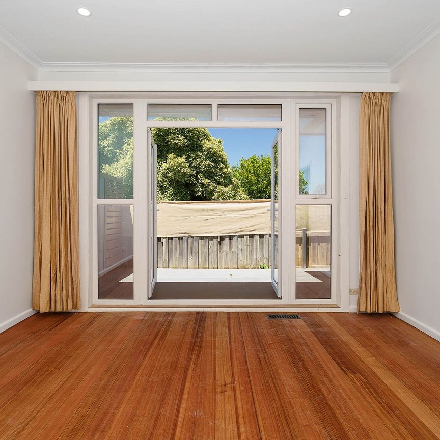 Thinking of selling? Contact our agent - Photo 1