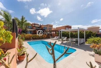 Alquiler de casa o chalet independiente en Calle Arigue