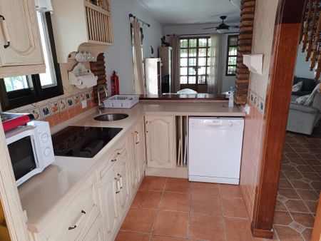 Casa en alquiler en Miraflores, Mijas - Photo 2