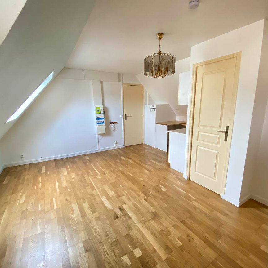 Location Appartement 3 pièces 29m² - Photo 1