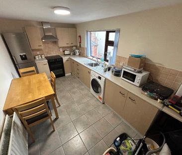 Flat 3, 109 Ulsterville Avenue, Belfast, BT9 7AU - Photo 5