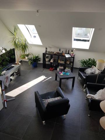 Location Appartement 4 pièces 87m² ANNECY 74000 - Photo 2