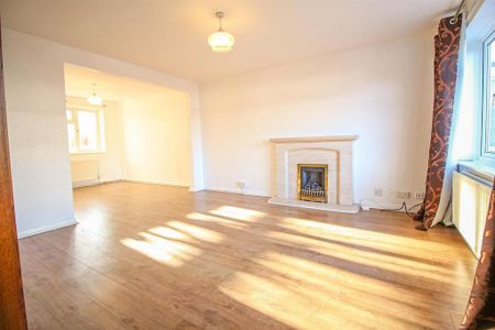 3 bedroom semi-detached house to rent - Photo 2