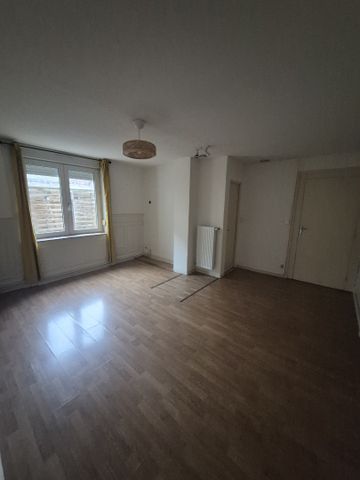 Location Appartement 2 pièces 47m² DOUAI 59500 - Photo 2
