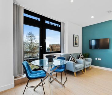 Studio to rent - Photo 2