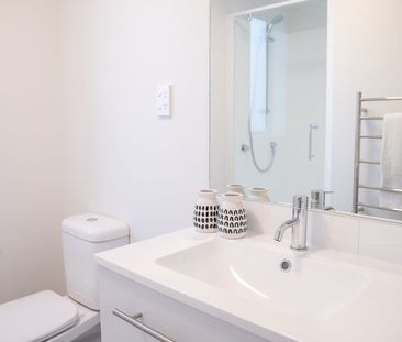 4/4 Glidepath Road Hobsonville - Photo 3