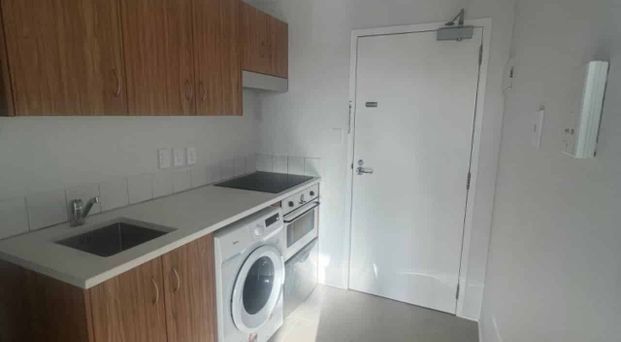 6E/30 Westward Ho Road, Glen Eden - Photo 1