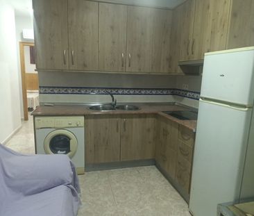 Alquiler de piso en Calle Callejón s/n - Photo 2