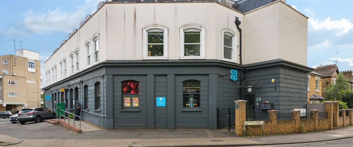 Kings Road, Kingston upon Thames, KT2 - Photo 1