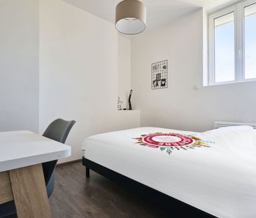 PONSARDIN Roommate 5 Bedrooms at Reims - Photo 2