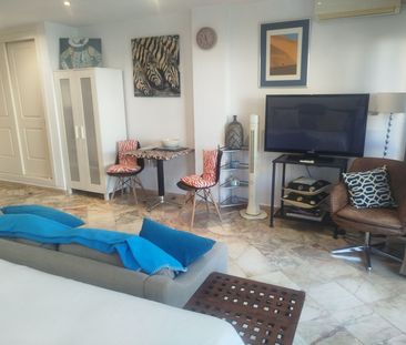 Middle Floor Apartment in Elviria - Photo 6