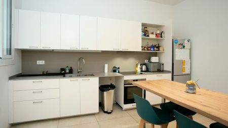 Carrer de la Unió, Barcelona, Catalonia 08001 - Photo 2