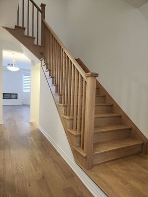 For Lease - 3218 Meadowridge Drive, Oakville, Ontario - Photo 1