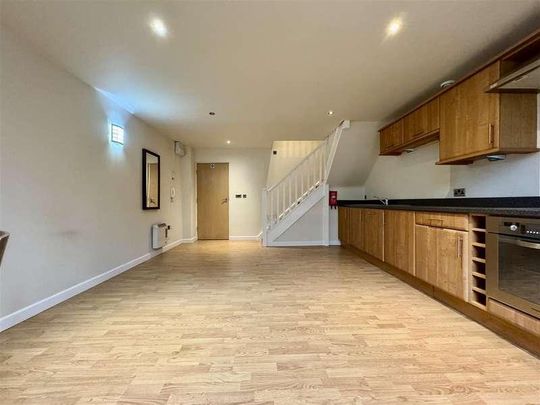 Bridge End, Brighouse, HD6 - Photo 1