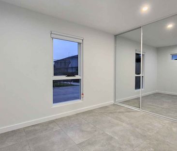 Brand New Modern Granny Flat - Photo 4