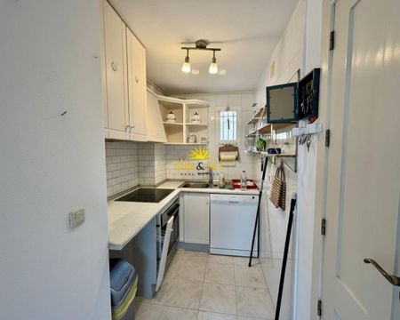 THREE-BEDROOM DUPLEX PENTHOUSE – TORREVIEJA - Photo 4