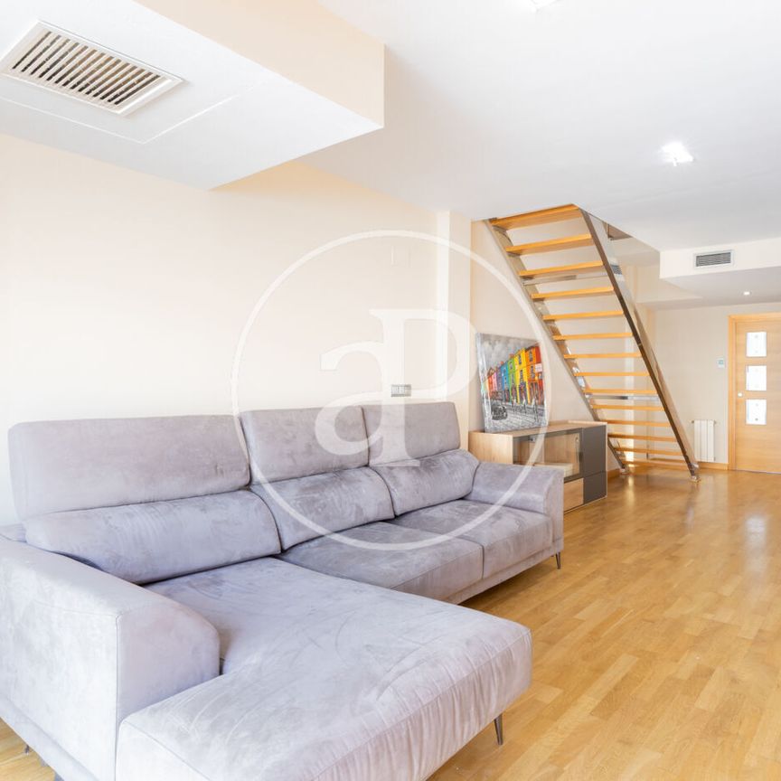 Penthouse for rent with Terrace in Ruzafa (Valencia) - Photo 1