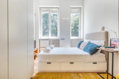 Via Tommaso da Cazzaniga, Milan, Lombardy 20121 - Photo 3