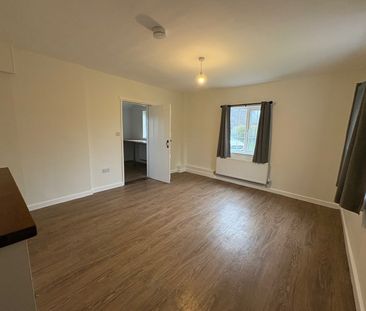 2 bedroom detached house to rent - Photo 2