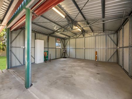 62 David Street, North Booval QLD 4304 - House For Rent - $675 | Domain - Photo 3