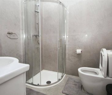 Room in a Shared House, Gainsborough Street, M7 - Photo 6