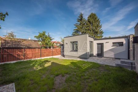 Pronájem bytu 1+kk 25 m - Fotografie 4