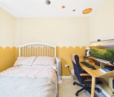 3 bedroom detached house to rent - Photo 5