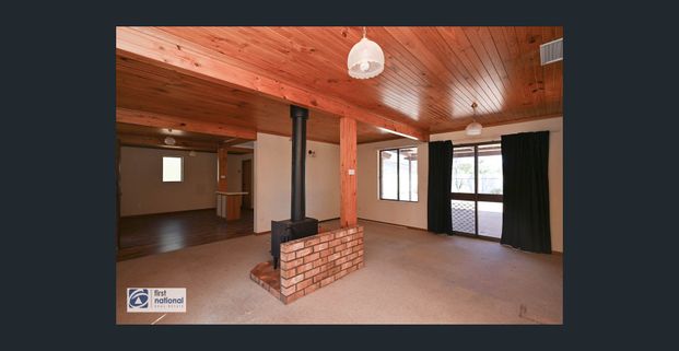 9 Mosely Street, Stirling North - Photo 1