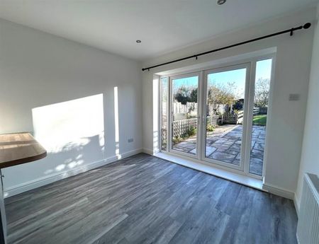 2 Bedroom Terraced To Let - Photo 3