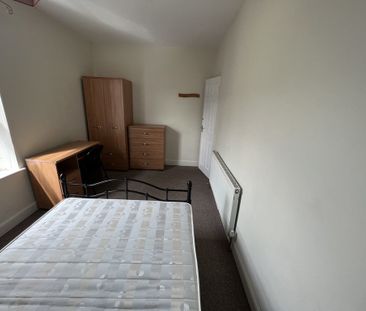 Lansdowne Terrace, Hull Road - P1762 - Photo 4