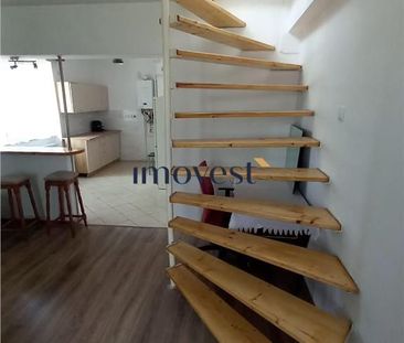 De inchiriat:Apartament cu 3 camere in zona Centrala - Fotografie 3