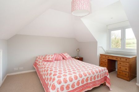 6 bedroom detached house to rent - Photo 3