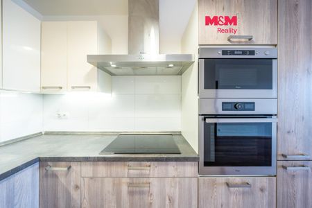 Pronájem bytu 2+kk 60 m², Hlučkova 813, Praha - Photo 4