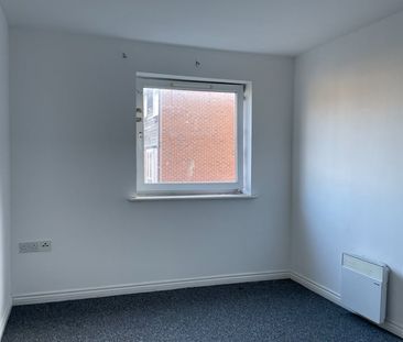 2 Bed Flat, Caversham, RG4 - Photo 4