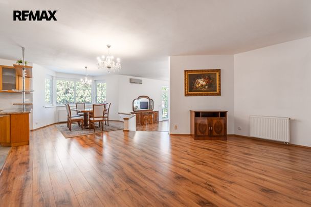 Pronájem domu 280 m², Průhonice - Photo 1